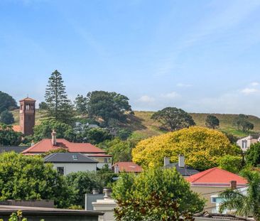 Lifestyle at the Banks!! - Photo 2