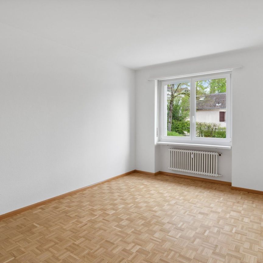 "Ideale Single-Wohnung in bevorzugter Lage in Riehen" - Photo 1