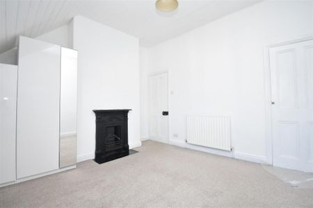 York Street, Dunnington - Photo 2