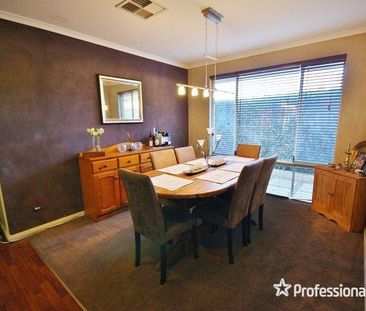 14 Dowerin Close, Beeliar WA 6164 - Photo 4