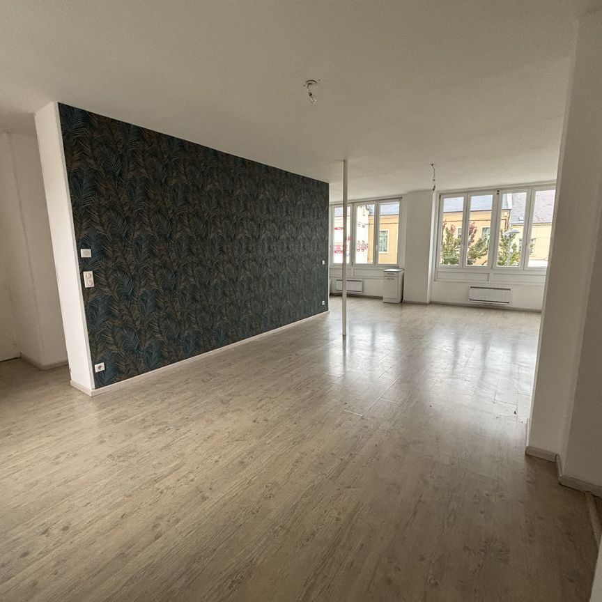 Location Appartement 4 pièces 98m² GUISE 02120 - Photo 1