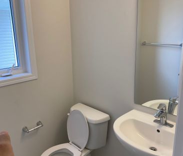 For Lease - 8731 Chickory Trail, Niagara Falls, Ontario - Photo 6