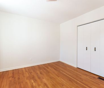 For Lease - 1867 Kingsdale Avenue, Blossom Park - Airport and Area,... - Photo 6