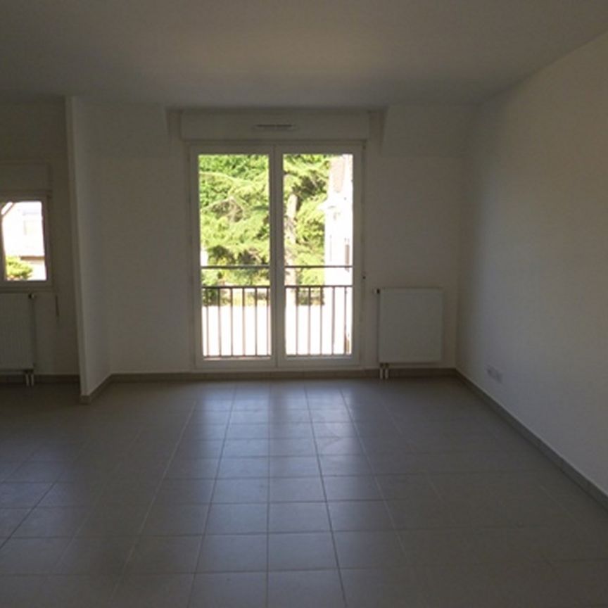 Location Appartement 3 pièces 71m² - Photo 1