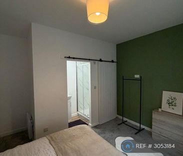 1 bedroom in a house share to rent - Photo 6