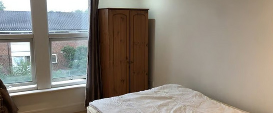 1 bedroom in a house share to rent - Photo 1