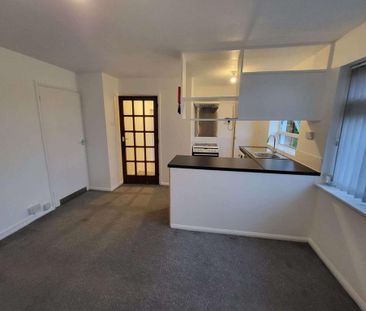 2 bedroom maisonette to rent - Photo 6