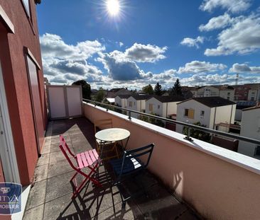Location Appartement 4 pièces 84m² CHARNAY LES MACON 71850 - Photo 6