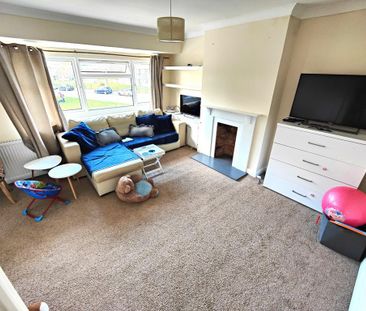 2 bedroom flat to rent - Photo 2