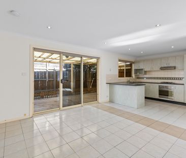 Your Perfect Blend of Space, Style & Convenience - Photo 5