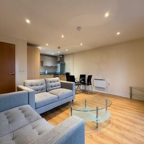 2 bedroom apartment to rent - Photo 1