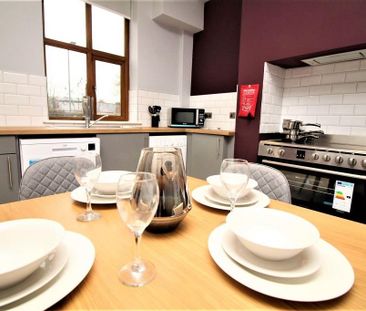 1 bedroom in a house share to rent - Photo 4