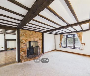 4 bedroom semi-detached house to rent - Photo 3