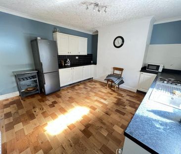 3 bedroom terraced house to rent - Photo 6