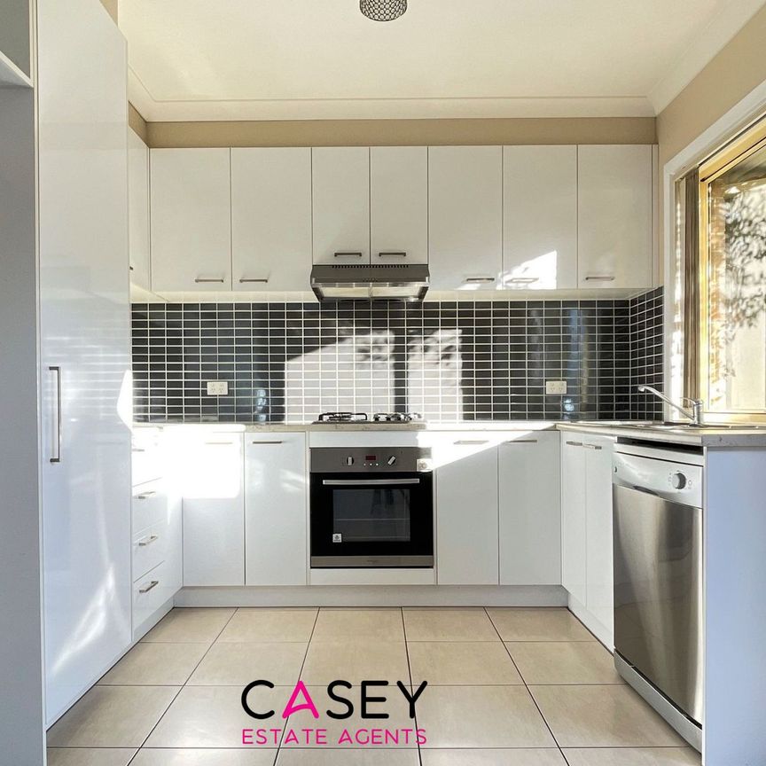 10A Heatherton Road, Endeavour Hills - Photo 1