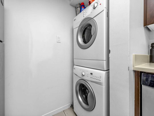 For Lease - 1001 Bay Street Unit# 1012, Toronto, Ontario - Photo 1