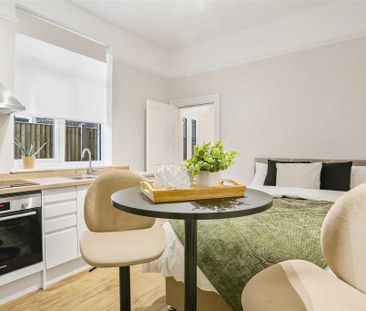 Studio to rent - Photo 3