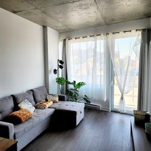 Superbe condo 3 ½ , à deux pas de la station de MÉTRO l'Assomption - Photo 2