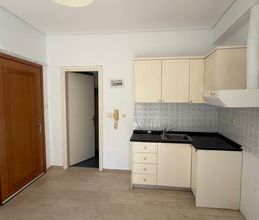 Studio/Γκαρσονιέρα για ενοικίαση - Λάρισα, - Photo 1