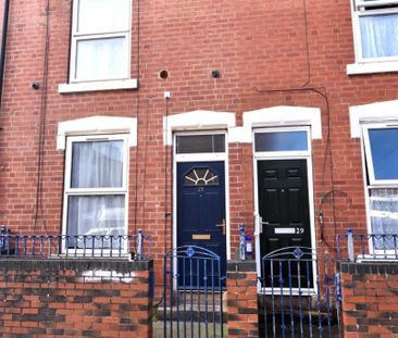 3 bedroom House in Burley Lodge Road, Leeds - Photo 6