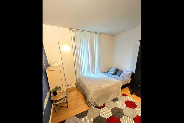 Room in a Shared Flat, Greenwich, SE10 - Photo 1