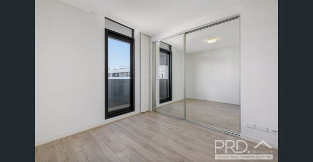 ULTRA MODERN TWO BEDROOM HOME PLUS STUDY - Photo 1