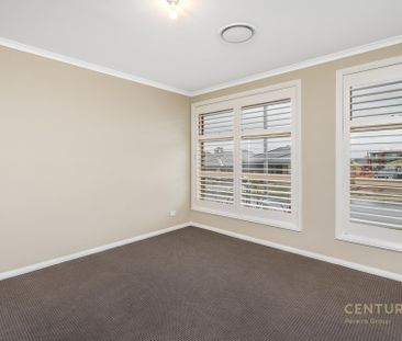 Large Family Home - Photo 3