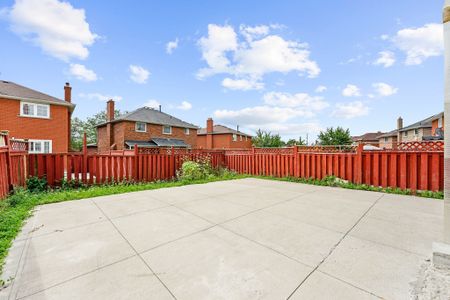 For Lease - 75 Michigan Avenue, Brampton, Ontario - Photo 5