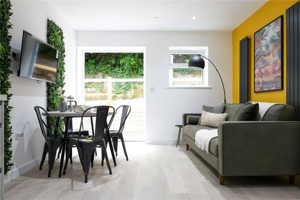 6 bedroom semi-detached house to rent - Photo 1