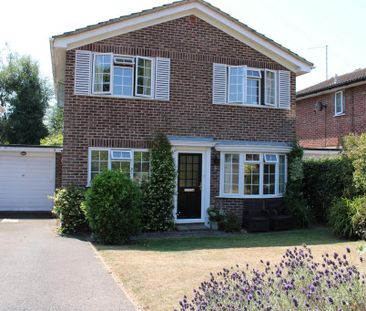 4 bedroom detached house to rent - Photo 1