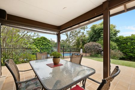 Spacious Family Oasis with Pool � Moments to Mona Vale Village - 6 month lease - Photo 4