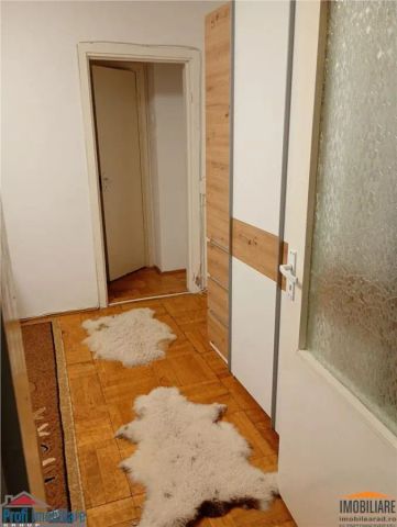 Inchiriez apartament 2 camere, Calea Romanilor - Photo 2