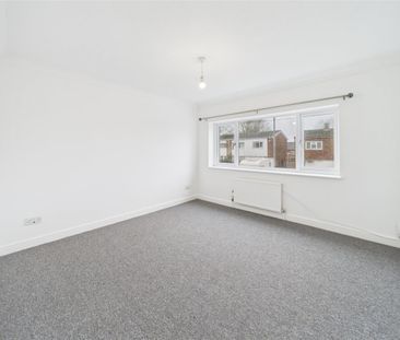 3 bedroom Semi-detached house to rent - Photo 6