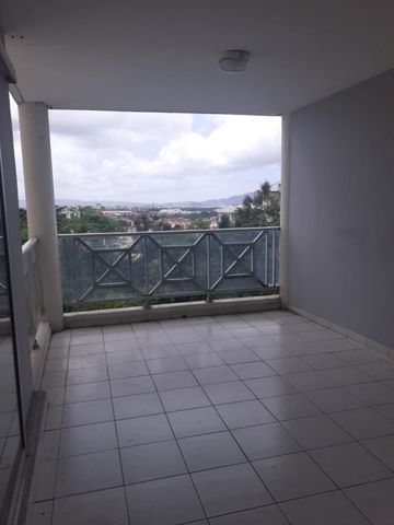 T4 en duplex à Fort de France - Photo 4