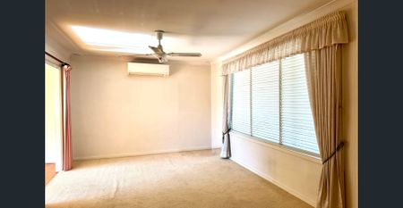 SUNFILLED FAMILY HOME WITHIN MATTHEW PEARCE CATCHMENT - Photo 5