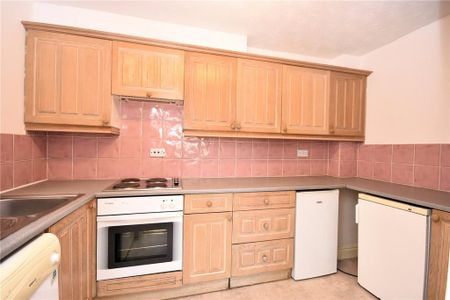 1 bedroom flat to rent - Photo 4