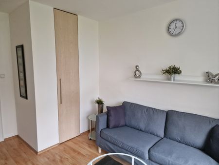 Zeitlos möbliertes Apartment im Agnesviertel - Photo 2