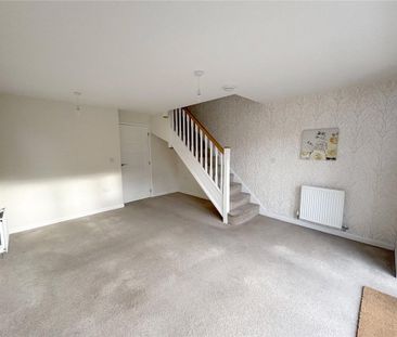 2 bedroom semi-detached house to rent - Photo 4