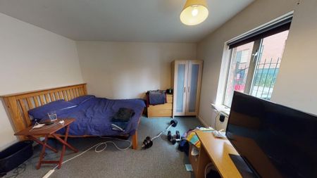 2 bedroom flat to rent - Photo 4