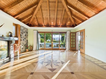 Idyllisches Landhaus mit Aussicht über See und Berge - Photo 2