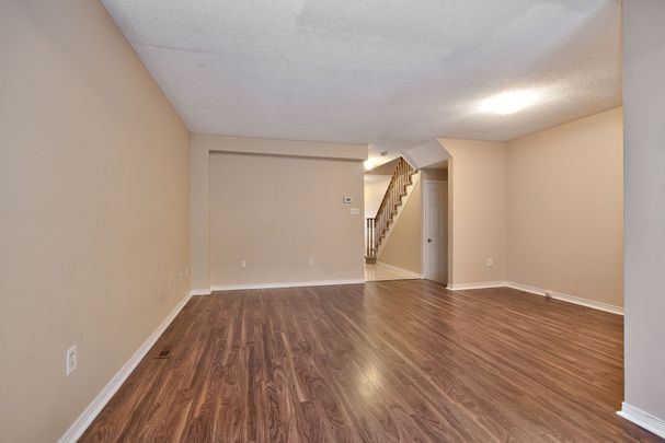 For Lease - 1765 Cobra Crescent, Burlington, Ontario - Photo 1