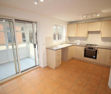 3 bedroom detached house to rent - Photo 5