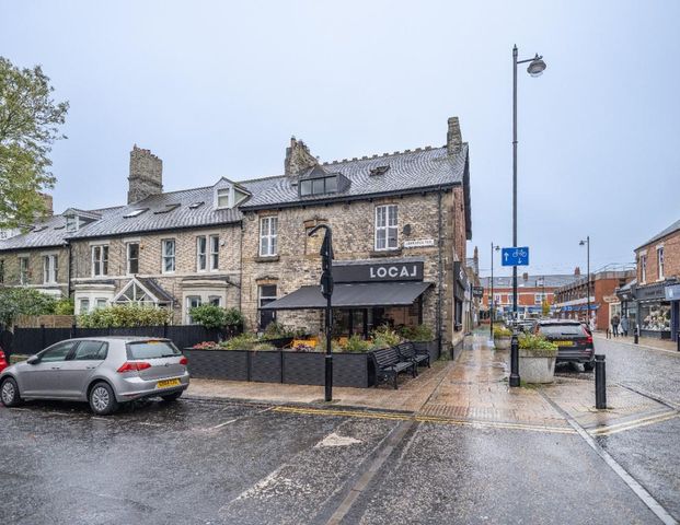 7 bedroom maisonette to rent - Photo 1