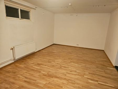 Övre Släktledsgatan, Göteborg - Photo 2