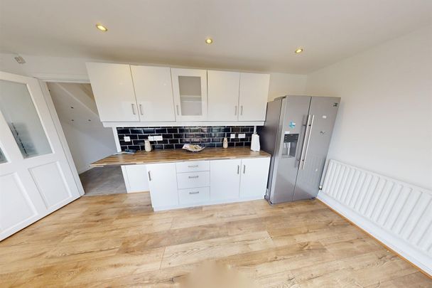Chichester Close, Top Valley, Nottingham - Photo 1