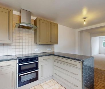 3 bedroom terraced house to rent - Photo 4