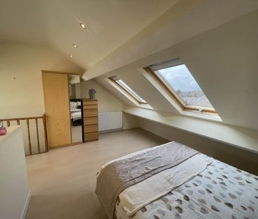 Sunnybank Avenue (Room 4), Horsforth, Leeds - Photo 2