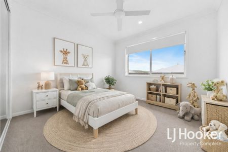 Large Backyard - Brand New Family Home - Walk to South Rock State School - Photo 2