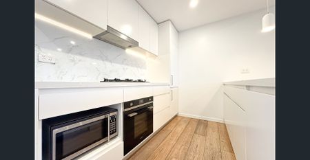 New Renovated Family House Available Now - Photo 3
