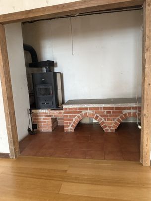 Rymlig lägenhet med tre sovrum och stor källare i Tystberga! - Foto 1